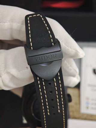 Tudor Black Bay Ceramic M79210CNU-0001