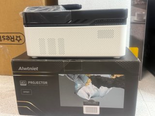 Proyector Ultra HD con Mando