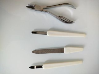 Estuche de manicura de piel nuevo