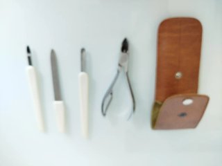 Estuche de manicura de piel nuevo