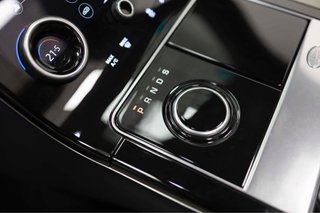 Range Rover Velar First Edition 3.0 D300CV FULL