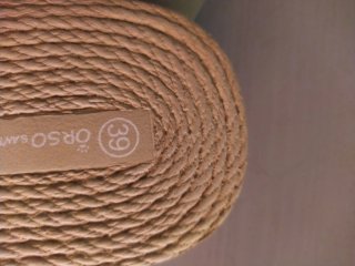 Chanclas de verano beige y doradas
