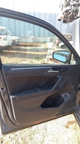 Volkswagen 99327 tubo 04e131582d tiguan (ad1)