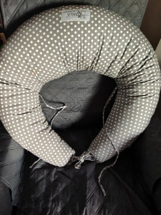 Cojín Embarazo Koala Babycare Gris Lunares