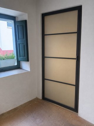 Puertas correderas aluminio y cristal con riel