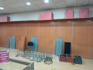 Mobiliario Tienda cristal/Marrón....