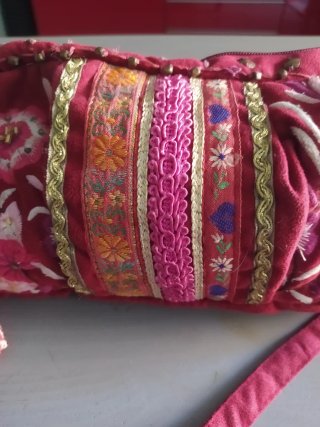Bolso Flamenco Rojo y Rosa Bordado