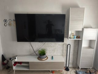 Mueble TV salón con repisa