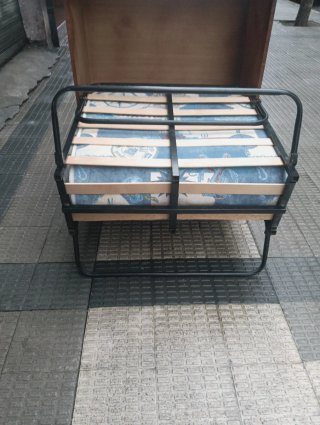 Cama auxiliar de madera