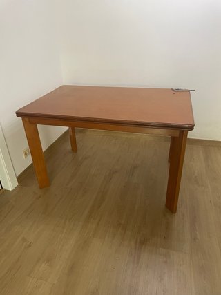 Mesa de comedor y 6 sillas