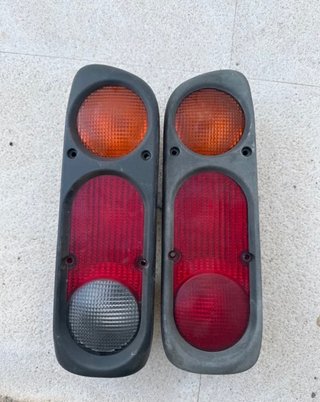 Pareja Pilotos Traseros Nissan Terrano