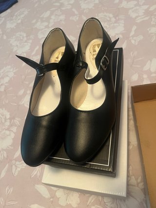 Zapatos Sevillanas Talla 38 y 37