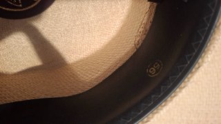 Sombrero de paja de ala ancha