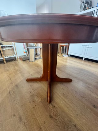 Mesa redonda extensible de madera