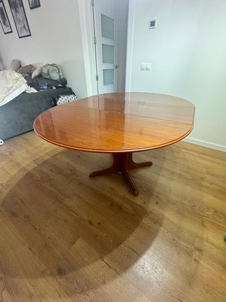 Mesa redonda extensible de madera
