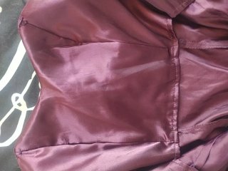 Vestido de fiesta morado con pedrería