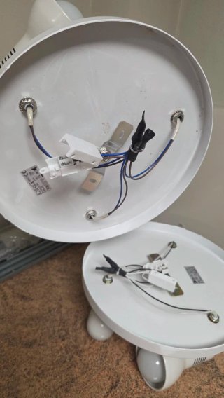 Lámpara Techo 3 Focos Acero Inoxidable y blancas
