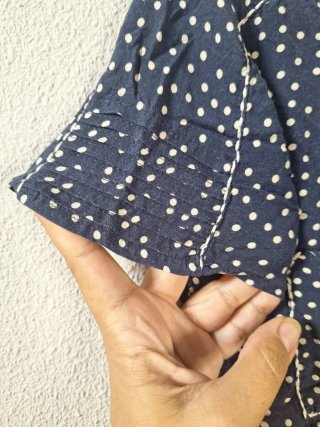 Blusa de lunares azul