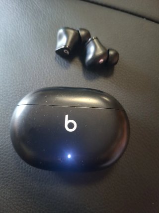 Beats Studio Buds Negro/Gris