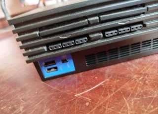 PlayStation 2 FAT SCPH-39004 color negro
