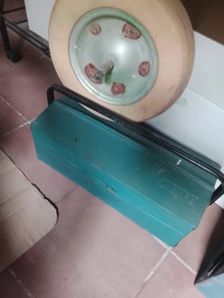 Caja de herramientas de hierro