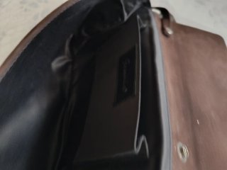 Bolso de mano y hombro marrón