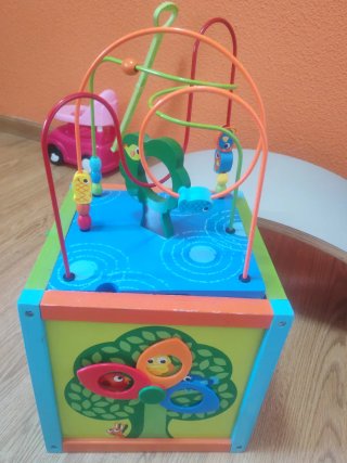 Caja Montessori Madera y Plástico
