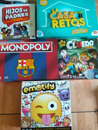 Juegos de Mesa: Monopoly, Cluedo, Emotify..