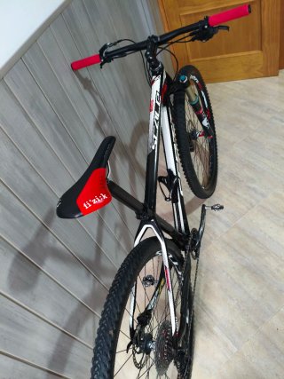 Bicicleta Scott Scale Carbono MTB 29