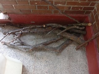 Leña para chimenea o barbacoa