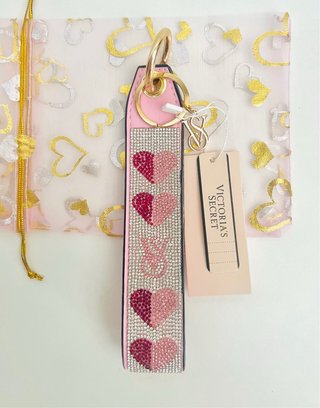 Llavero Victoria's Secret Corazones Brillantes
