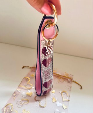 Llavero Victoria's Secret Corazones Brillantes