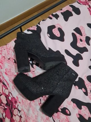 Botines negros brillantes tacón plataforma