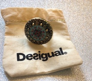 Anillo Desigual