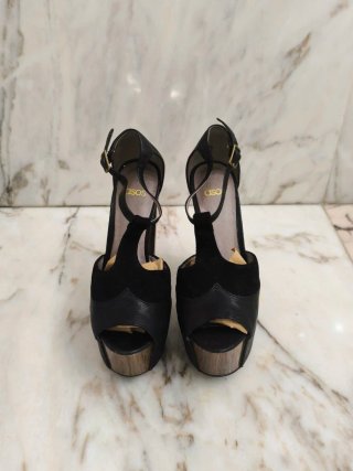 Sandalias ASOS tacón plataforma madera