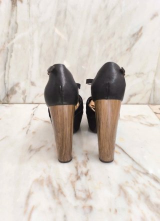Sandalias ASOS tacón plataforma madera