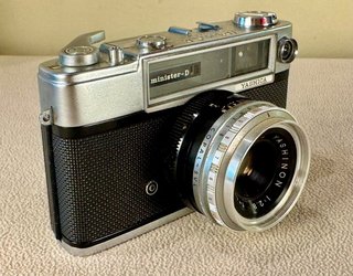 Yashica Minister-D Cámara Analógica
