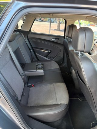 Opel Astra 2011