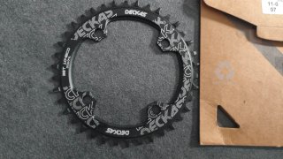 Plato MTB DECKAS 38T 104BCD Negro