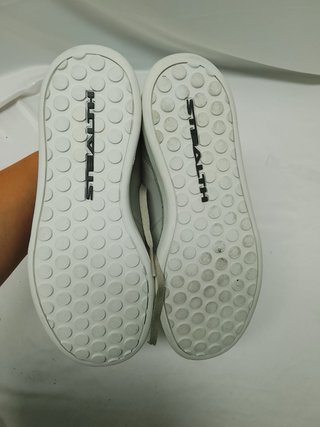 Sneakers Adidas grigie