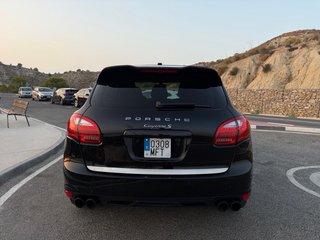 Porsche Cayenne 4.8
