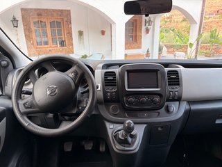 Nissan NV300 2017