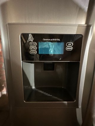 Nevera LG con dispensador de agua y hielo