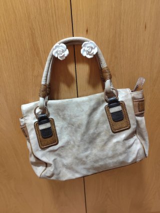 Bolso Guess Marrón y Dorado