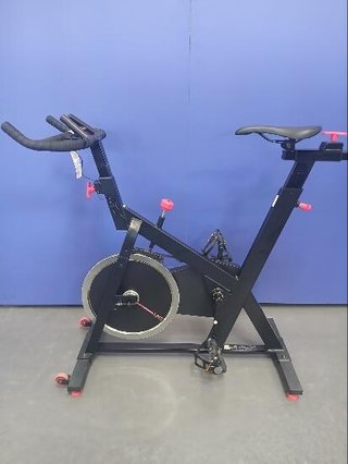 Bicicleta ciclo indoor Domyos Biking 100 12kg rueda