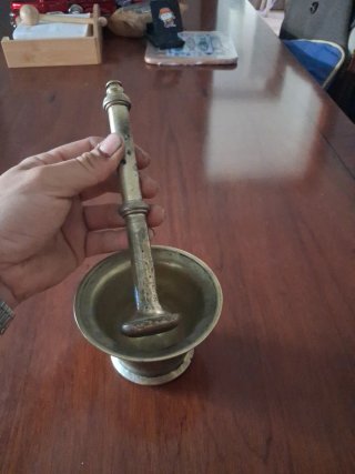 Almirez de bronce