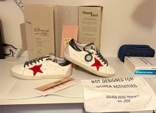 Golden Goose Superstar Blancas con Estrella Roja