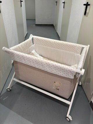 Mini Cuna de bebé Nature con osito INTERBABY
