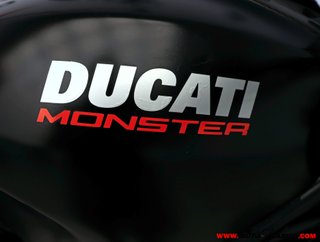 DUCATI MONSTER 821 DARK