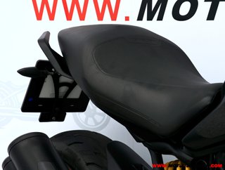 DUCATI MONSTER 821 DARK